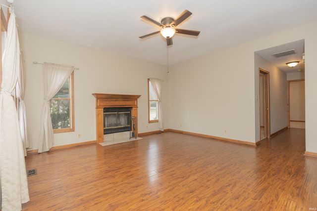 437 Hollybush Lane, Evansville, IN 47715