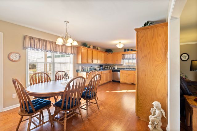 85 Sharon Ln, Lafayette, TN 37083