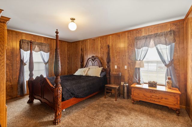 85 Sharon Ln, Lafayette, TN 37083