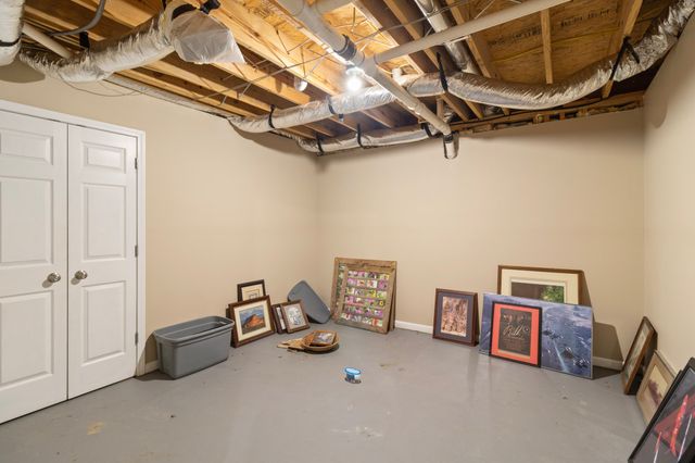 85 Sharon Ln, Lafayette, TN 37083