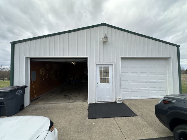 85 Sharon Ln, Lafayette, TN 37083