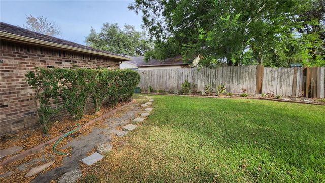 7314 El Cresta Drive, Houston, TX 77083