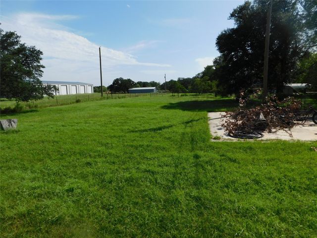 202 River Oaks Road, Early, TX 76802
