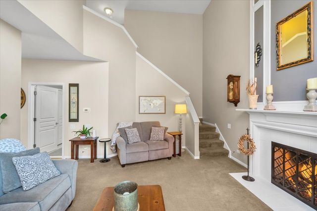 4020 Bunker Hill Drive, Algonquin, IL 60102