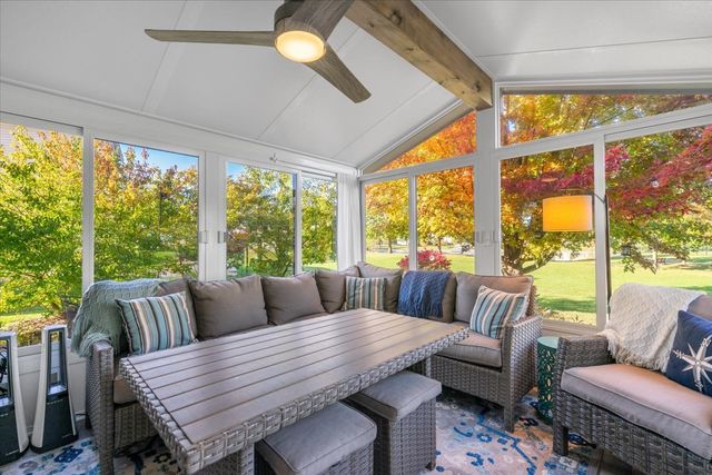 4020 Bunker Hill Drive, Algonquin, IL 60102