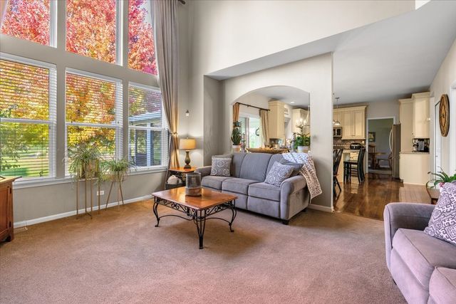 4020 Bunker Hill Drive, Algonquin, IL 60102