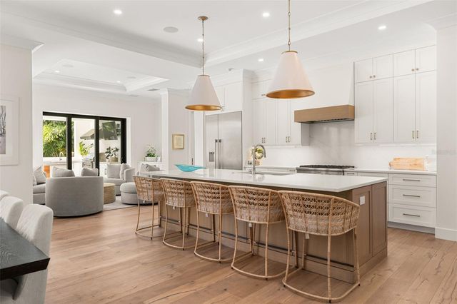 1815 S LAKE SHORE DRIVE, Sarasota, FL 34231
