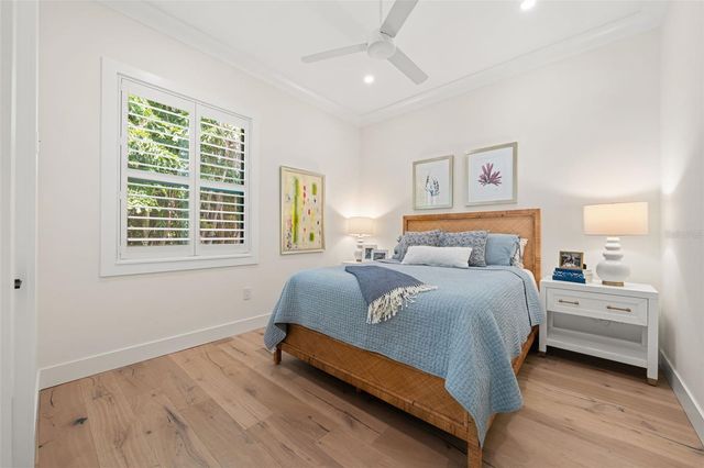 1815 S LAKE SHORE DRIVE, Sarasota, FL 34231