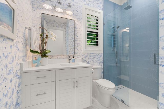 1815 S LAKE SHORE DRIVE, Sarasota, FL 34231
