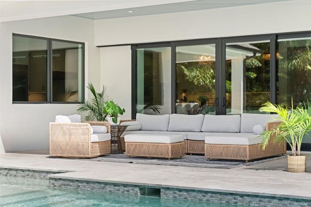 1815 S LAKE SHORE DRIVE, Sarasota, FL 34231