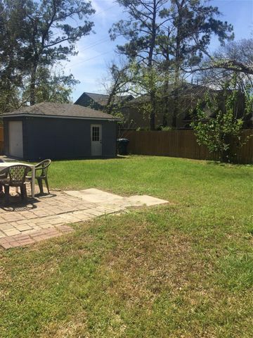 1425 Confederate Road Road, Houston, TX 77055