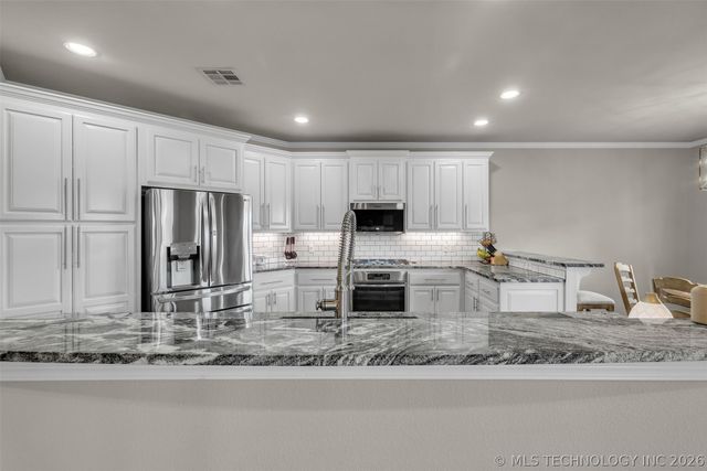 17161 E 42nd Street, Tulsa, OK 74134