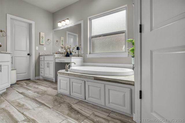 17161 E 42nd Street, Tulsa, OK 74134