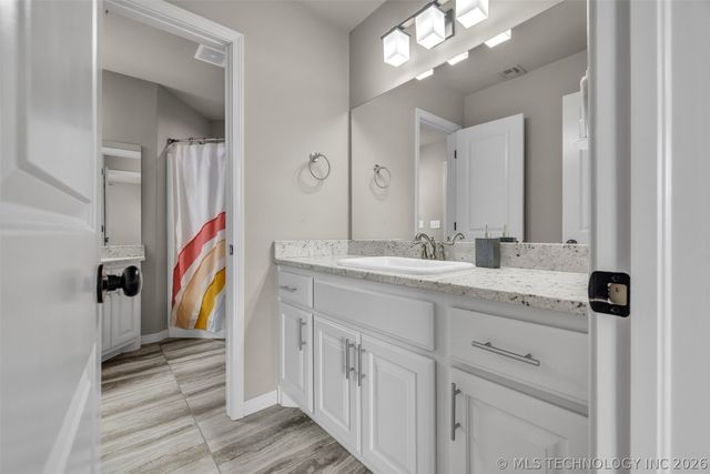 17161 E 42nd Street, Tulsa, OK 74134