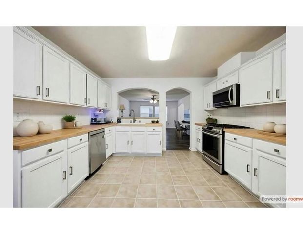 4614 Bridgestone Path Drive, Spring, TX 77388