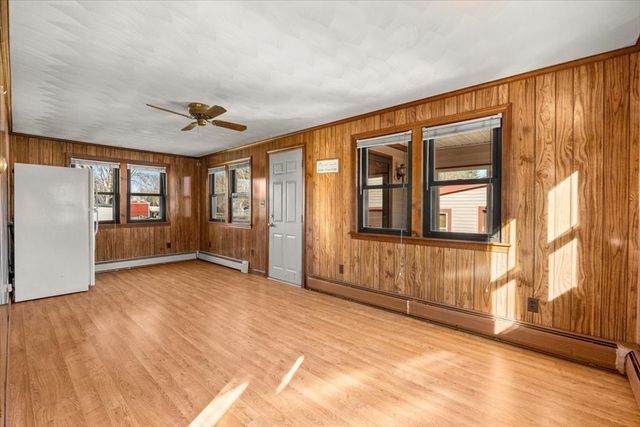 550 Middleboro Avenue, Taunton, MA 02718