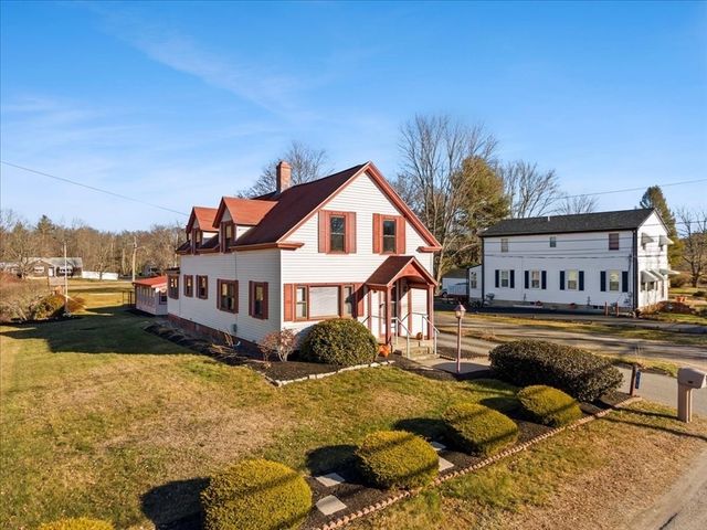 550 Middleboro Avenue, Taunton, MA 02718