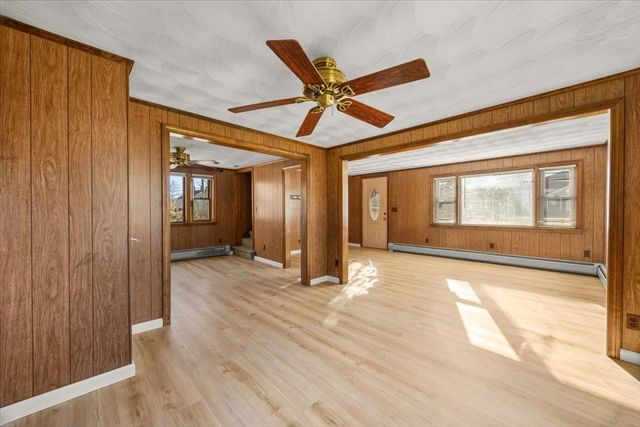 550 Middleboro Avenue, Taunton, MA 02718