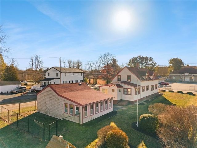 550 Middleboro Avenue, Taunton, MA 02718