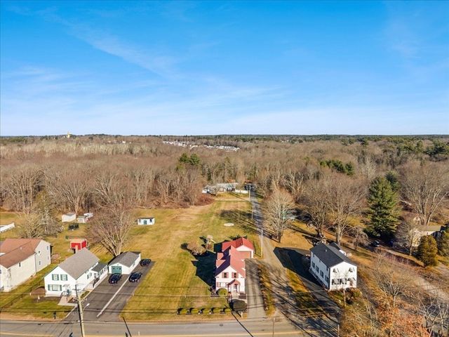 550 Middleboro Avenue, Taunton, MA 02718