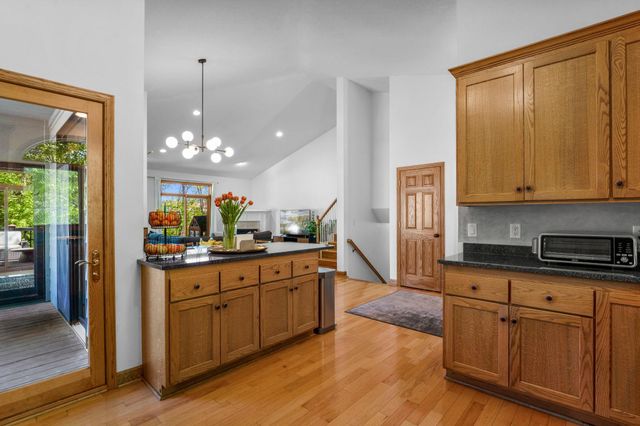 300 Dearborn Court, Edina, MN 55343