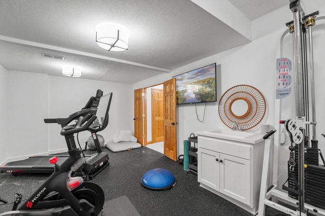 300 Dearborn Court, Edina, MN 55343