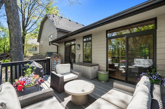 300 Dearborn Court, Edina, MN 55343