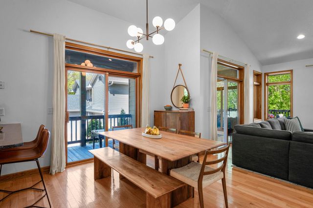 300 Dearborn Court, Edina, MN 55343
