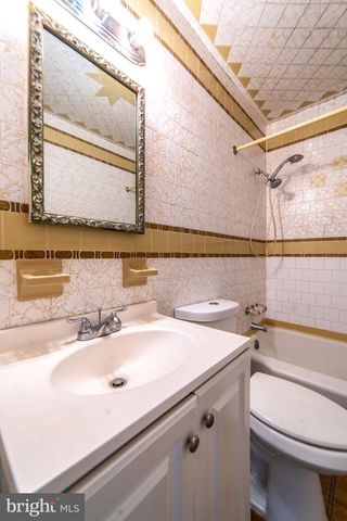 2602 GRAY MANOR, Baltimore, MD 21222