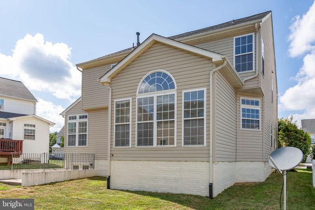 9330 BIRCH CLIFF DR, Fredericksburg, VA 22407