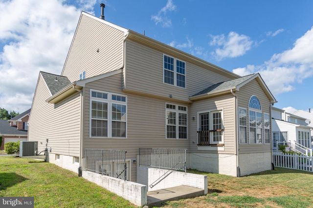 9330 BIRCH CLIFF DR, Fredericksburg, VA 22407