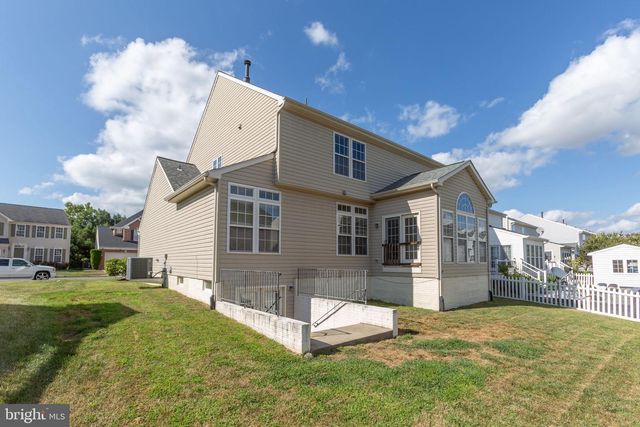 9330 BIRCH CLIFF DR, Fredericksburg, VA 22407