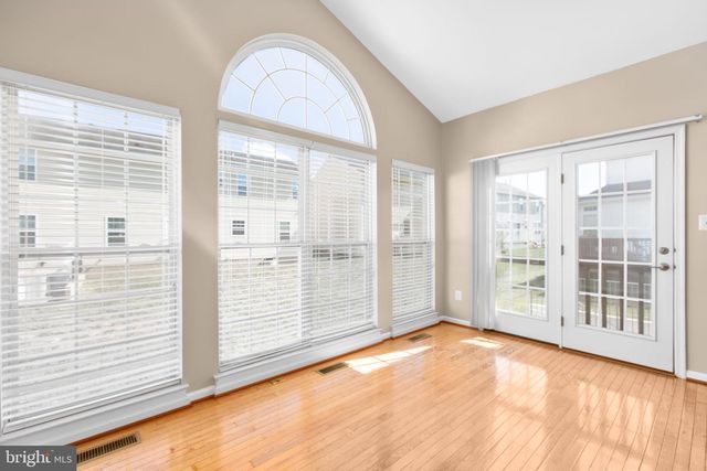 9330 BIRCH CLIFF DR, Fredericksburg, VA 22407