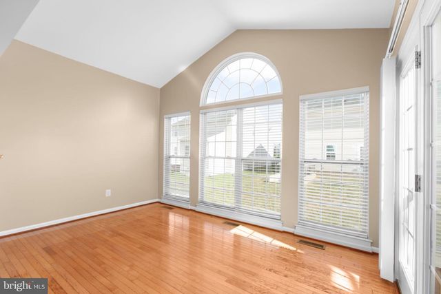 9330 BIRCH CLIFF DR, Fredericksburg, VA 22407