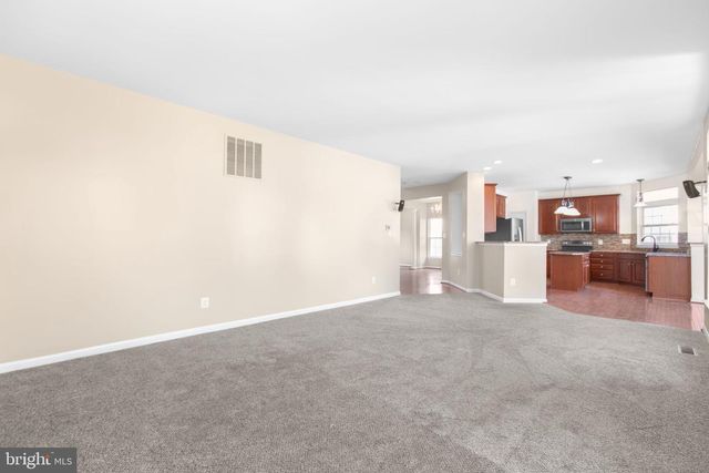 9330 BIRCH CLIFF DR, Fredericksburg, VA 22407