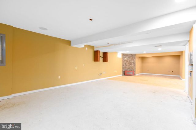 9330 BIRCH CLIFF DR, Fredericksburg, VA 22407