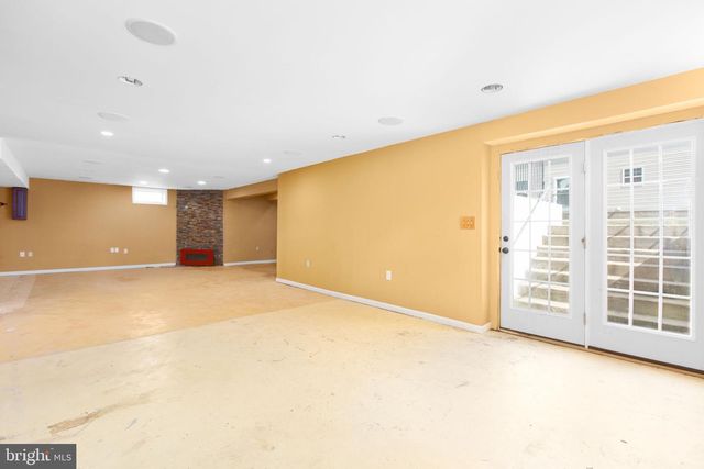 9330 BIRCH CLIFF DR, Fredericksburg, VA 22407