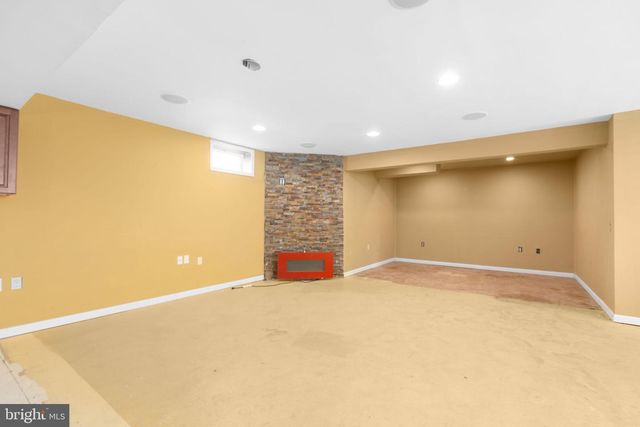 9330 BIRCH CLIFF DR, Fredericksburg, VA 22407