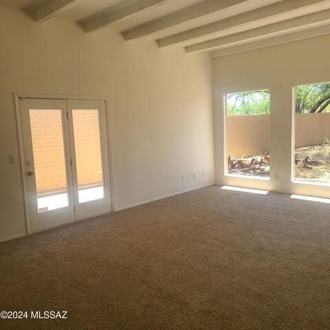 4962 E South Regency Circle, Tucson, AZ 85710