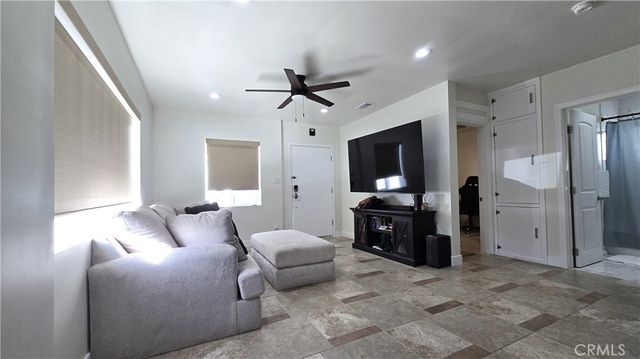 6704 Rhea Avenue, Reseda, CA 91335