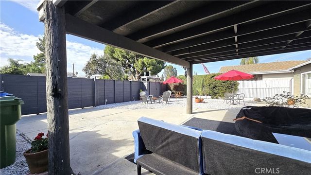 6704 Rhea Avenue, Reseda, CA 91335