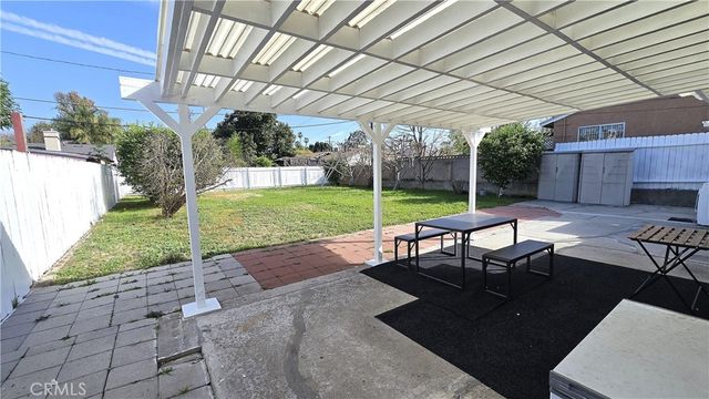 6704 Rhea Avenue, Reseda, CA 91335