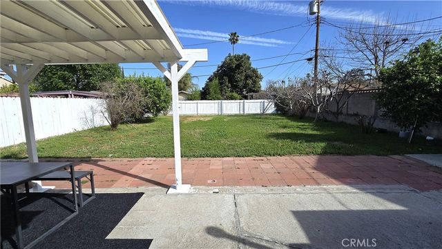 6704 Rhea Avenue, Reseda, CA 91335