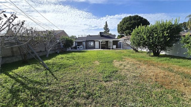 6704 Rhea Avenue, Reseda, CA 91335