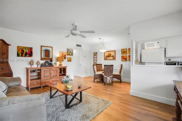 5300 Washington St O224, Hollywood, FL 33021