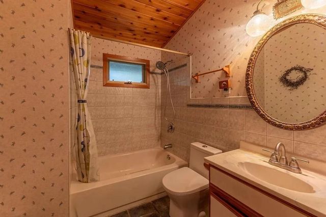 5834 County 4 NE, Remer, MN 56672