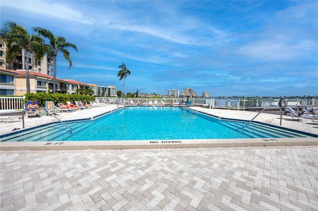 6113 PALMA DEL MAR BOULEVARD S 221, St Petersburg, FL 33715