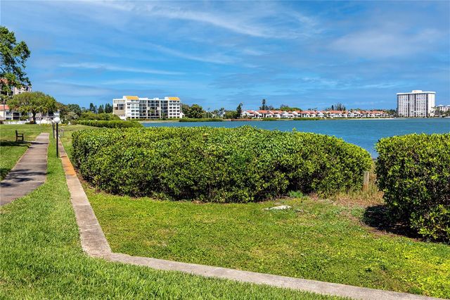 6113 PALMA DEL MAR BOULEVARD S 221, St Petersburg, FL 33715