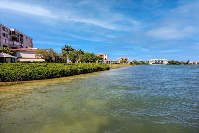 6113 PALMA DEL MAR BOULEVARD S 221, St Petersburg, FL 33715