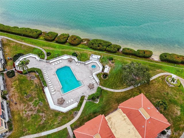 6113 PALMA DEL MAR BOULEVARD S 221, St Petersburg, FL 33715